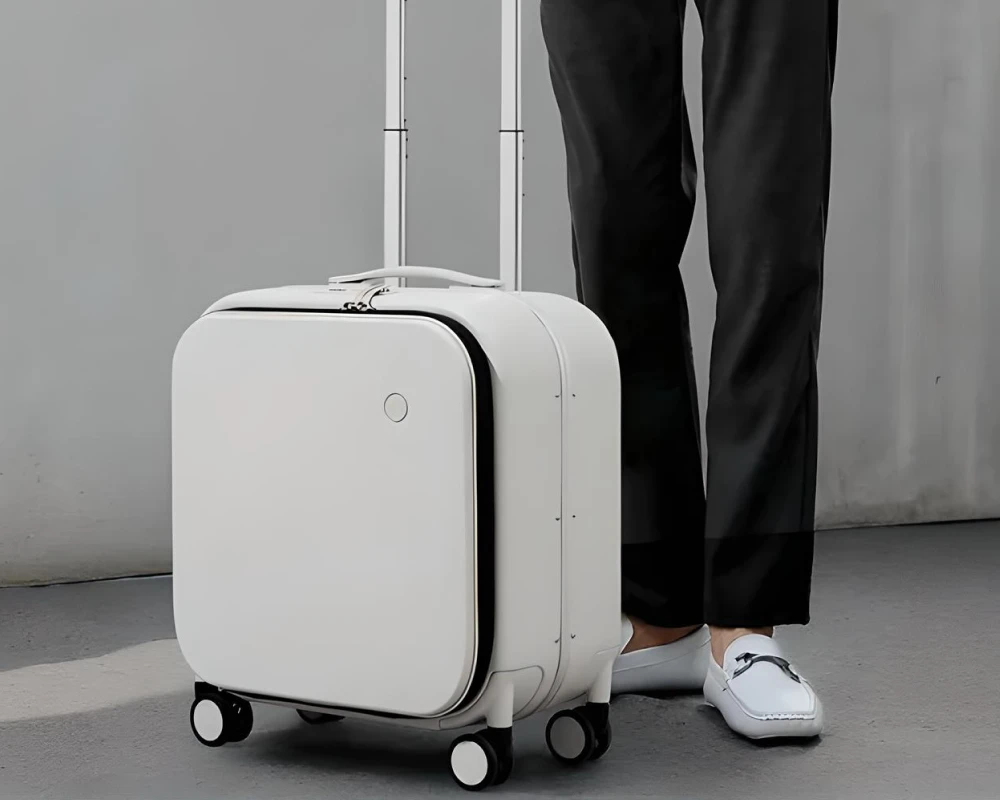 carry on roller luggage